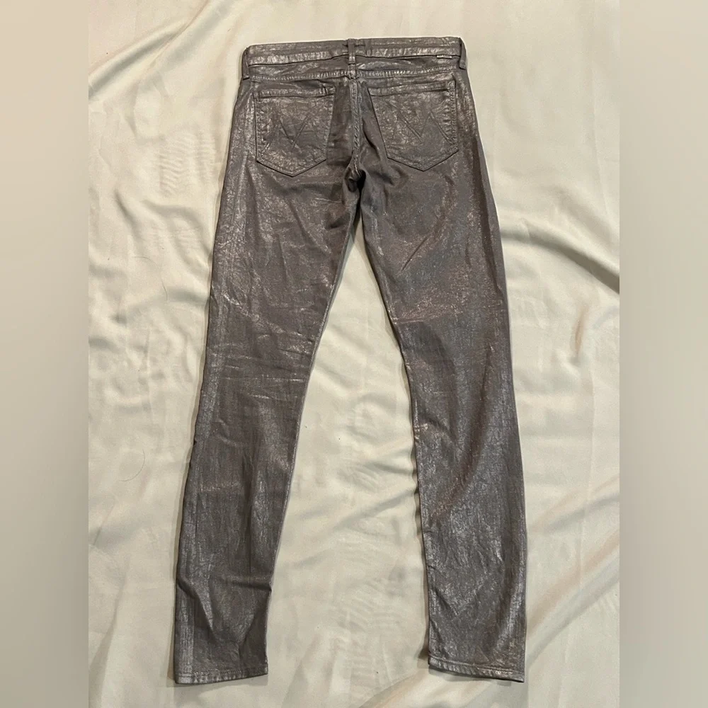 MOTHER Denim The Looker in Disturbing the Peace Gunmetal Jeans - Size 27